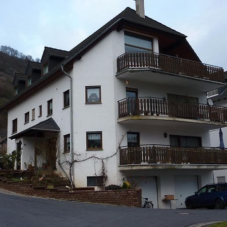 Ferienwohnung Burg Eltz トライス・カーデン 部屋 写真