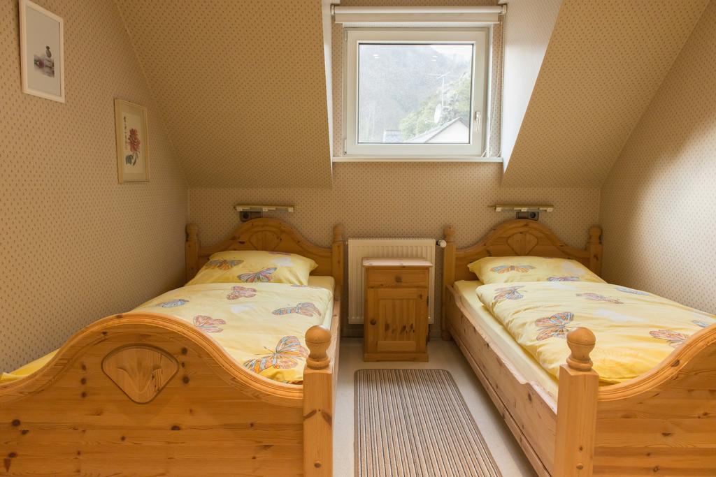Ferienwohnung Burg Eltz トライス・カーデン 部屋 写真