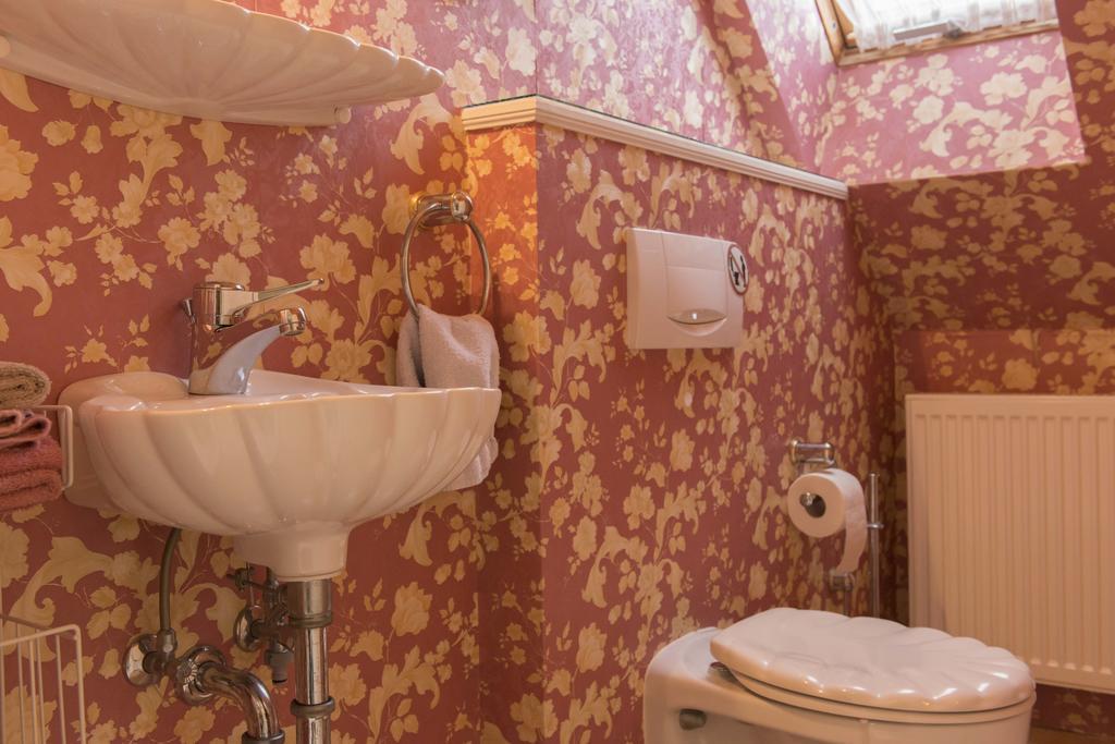 Ferienwohnung Burg Eltz トライス・カーデン 部屋 写真